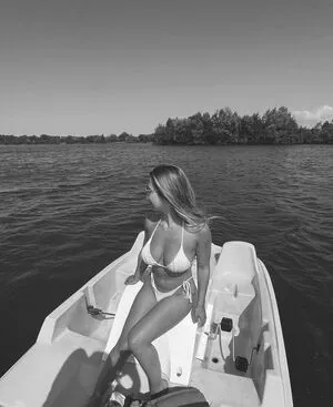 Apoline Perret OnlyFans Leaked Free Thumbnail Picture - #ZmWlhCAIKD