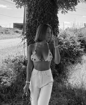 Apoline Perret OnlyFans Leaked Free Thumbnail Picture - #tVlrvabkda