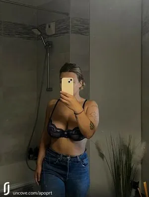 Apoline Perret OnlyFans Leaked Free Thumbnail Picture - #vMXp3s9BQP