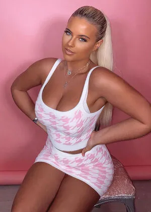 Apollonia Llewellyn OnlyFans Leaked Free Thumbnail Picture - #YMIGCsEiJT