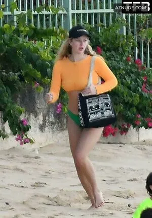 Apple Martin OnlyFans Leaked Free Thumbnail Picture - #O1ewAuuBnp