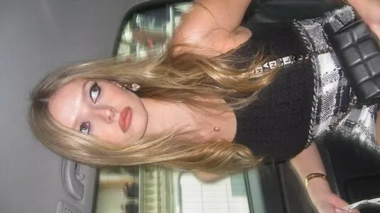 Apple Martin OnlyFans Leaked Free Thumbnail Picture - #x5SEsf9cDS