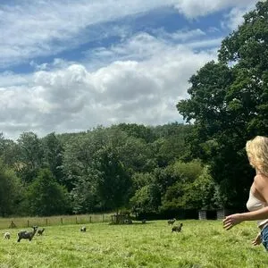 Apple Martin OnlyFans Leaked Free Thumbnail Picture - #yXsDl14VjM