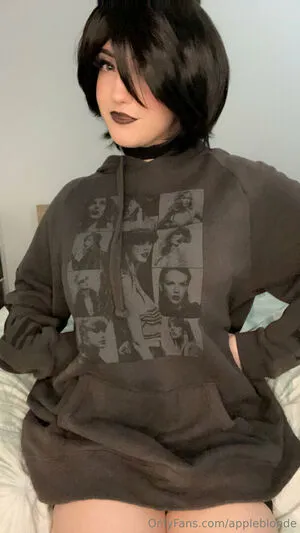 Appleblonde OnlyFans Leaked Free Thumbnail Picture - #cIKUsywLe5