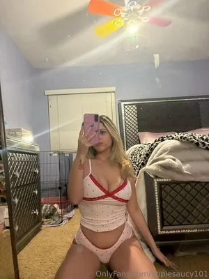 Applesaucy101 OnlyFans Leaked Free Thumbnail Picture - #ED8DkfxVuc