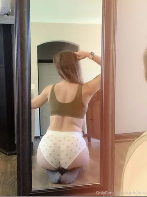 April Gloria OnlyFans Leaked Free Thumbnail Picture - #26bEokCDHU