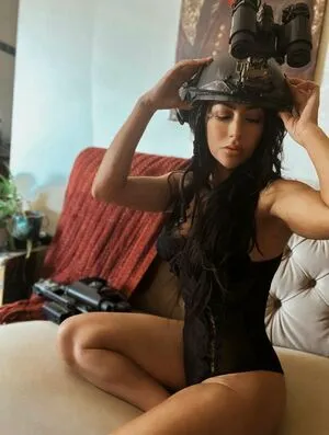 April Nicol OnlyFans Leaked Free Thumbnail Picture - #47xbAZvXFd