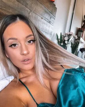 April Tsardakas OnlyFans Leaked Free Thumbnail Picture - #BNzlWt5CGI