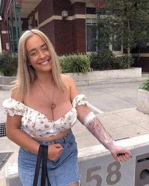 April Tsardakas OnlyFans Leaked Free Thumbnail Picture - #ExGPtIEujn