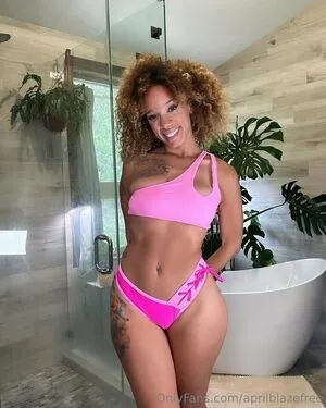 Aprilblazefree OnlyFans Leaked Free Thumbnail Picture - #5MpZj3r1QU