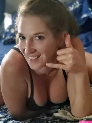 Aprilcali84 OnlyFans Leaked Free Thumbnail Picture - #3MwwOOIMeW