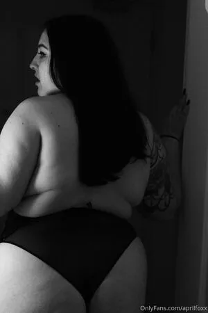Aprilfoxx OnlyFans Leaked Free Thumbnail Picture - #LouosejXC2