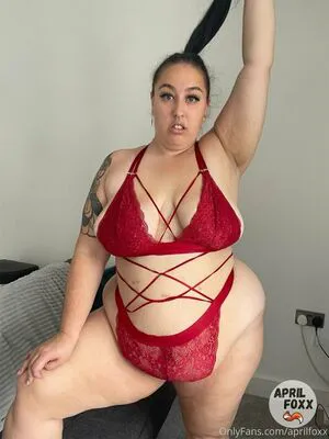 Aprilfoxx OnlyFans Leaked Free Thumbnail Picture - #MeAsVKst94