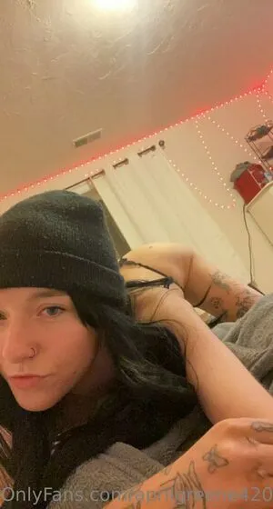 Aprilgreene420 OnlyFans Leaked Free Thumbnail Picture - #Q8KB8EJZhW