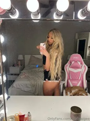 Aprilpaigee OnlyFans Leaked Free Thumbnail Picture - #dnXecbNjq9