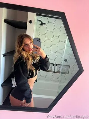 Aprilpaigee OnlyFans Leaked Free Thumbnail Picture - #n1pVP2QOaZ