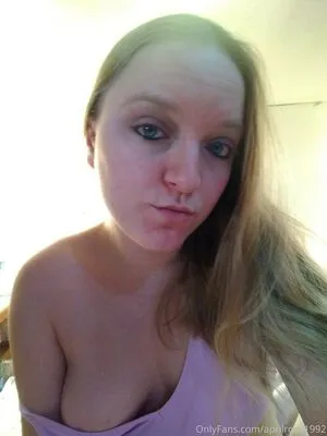 Aprilrose1992 OnlyFans Leaked Free Thumbnail Picture - #9clQ77Z0By