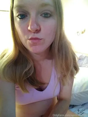 Aprilrose1992 OnlyFans Leaked Free Thumbnail Picture - #SrETdetVhE