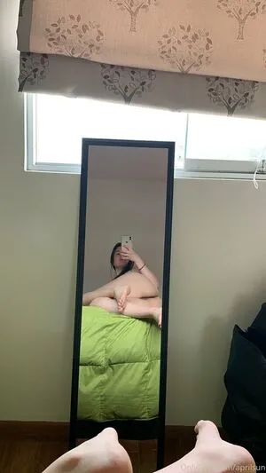 Aprilsun OnlyFans Leaked Free Thumbnail Picture - #SszosPFB3A