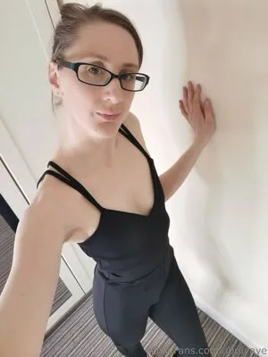 Aprilvaye OnlyFans Leaked Free Thumbnail Picture - #b1vN04aqwc