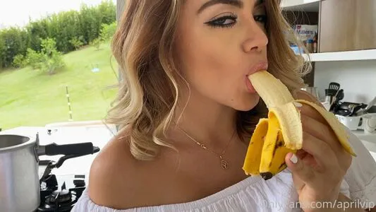 Aprilvip OnlyFans Leaked Free Thumbnail Picture - #PiUkerEx1N