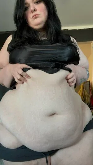 Apron Bellies OnlyFans Leaked Free Thumbnail Picture - #R8Xvarof2h