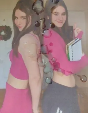 Ara Y Fer OnlyFans Leaked Free Thumbnail Picture - #46AzcOH9xk