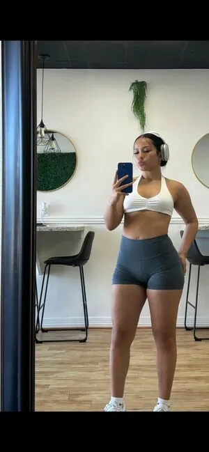Aracelyanahiii OnlyFans Leaked Free Thumbnail Picture - #0XkWAOK4ki