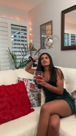Arasha Lalani OnlyFans Leaked Free Thumbnail Picture - #My0xtyR9o1