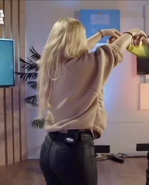 Areliann OnlyFans Leaked Free Thumbnail Picture - #3dm95ERRnZ