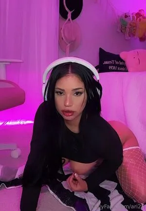 Ari2b OnlyFans Leaked Free Thumbnail Picture - #C6EWszwtOL