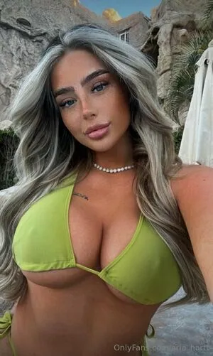 Aria Hartt OnlyFans Leaked Free Thumbnail Picture - #tapzkStWGI