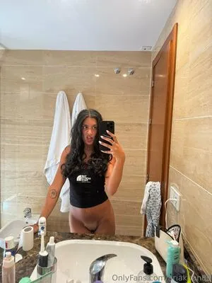 Ariakhan00 OnlyFans Leaked Free Thumbnail Picture - #w1jbBGeG6K