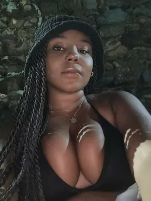 Ariana OnlyFans Leaked Free Thumbnail Picture - #Juqqr2NFMy