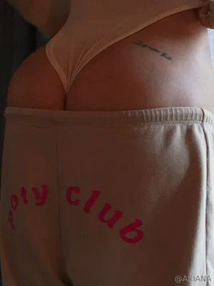 Ariana OnlyFans Leaked Free Thumbnail Picture - #oxiumDHrFY