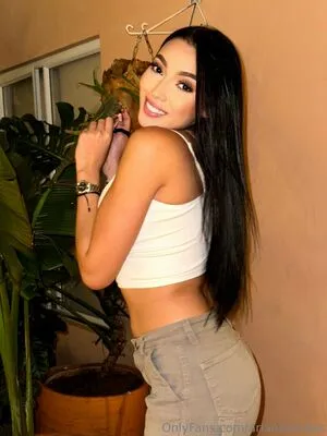 Arianavargas OnlyFans Leaked Free Thumbnail Picture - #Os9g8iyf2h
