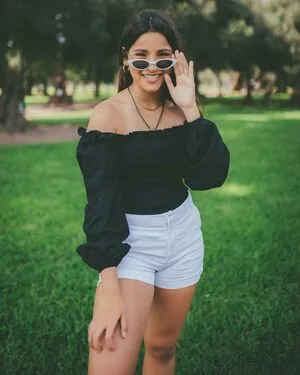 Arianna Fernandez OnlyFans Leaked Free Thumbnail Picture - #IV5os1G7yZ