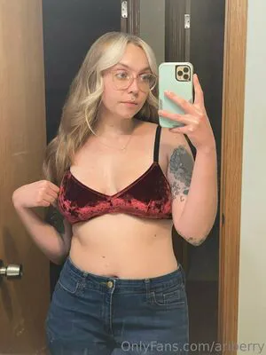 Ariberry OnlyFans Leaked Free Thumbnail Picture - #DFeI93Ccdi