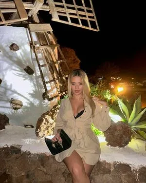 Aricedress OnlyFans Leaked Free Thumbnail Picture - #w6D3cT1UF0