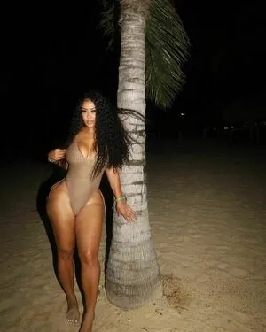 Ariees OnlyFans Leaked Free Thumbnail Picture - #U224dTwerZ