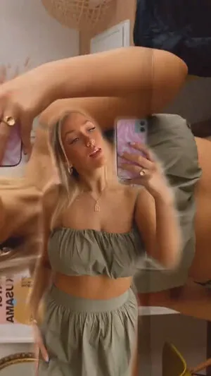 Ariel D OnlyFans Leaked Free Thumbnail Picture - #aD6wDAnnkv