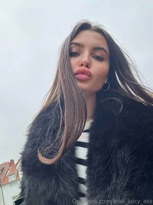 Ariel Juicy Ass OnlyFans Leaked Free Thumbnail Picture - #18dHF94fHG