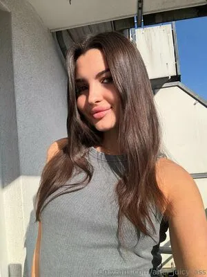 Ariel Juicy Ass OnlyFans Leaked Free Thumbnail Picture - #GTDXlHIigp
