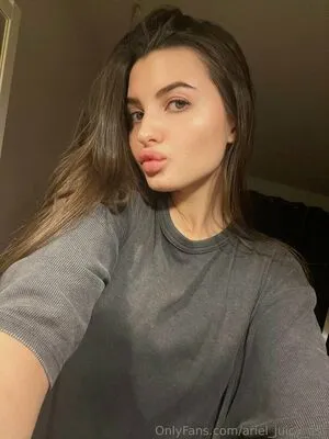 Ariel Juicy Ass OnlyFans Leaked Free Thumbnail Picture - #Pa72GbBwem