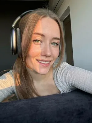 Ariel Next Door OnlyFans Leaked Free Thumbnail Picture - #3pxbq7oo9y