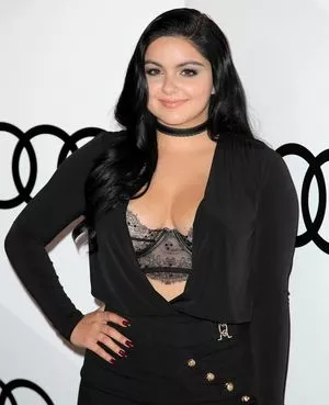 Ariel Winter OnlyFans Leaked Free Thumbnail Picture - #25XN3Nsmr3