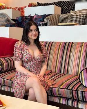 Ariel Winter OnlyFans Leaked Free Thumbnail Picture - #2jJYpmvc69