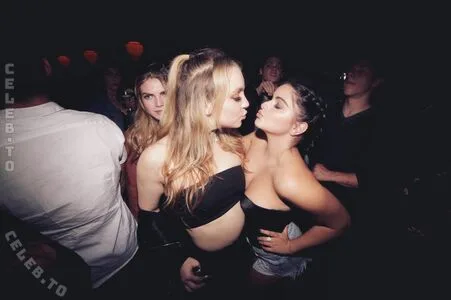 Ariel Winter OnlyFans Leaked Free Thumbnail Picture - #EdqMaItMl0