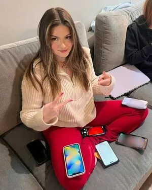 Ariel Winter OnlyFans Leaked Free Thumbnail Picture - #UN3tSrppTS