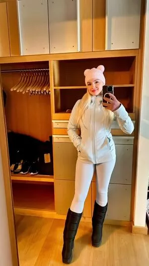 Ariel Winter OnlyFans Leaked Free Thumbnail Picture - #bnie4Myfgh